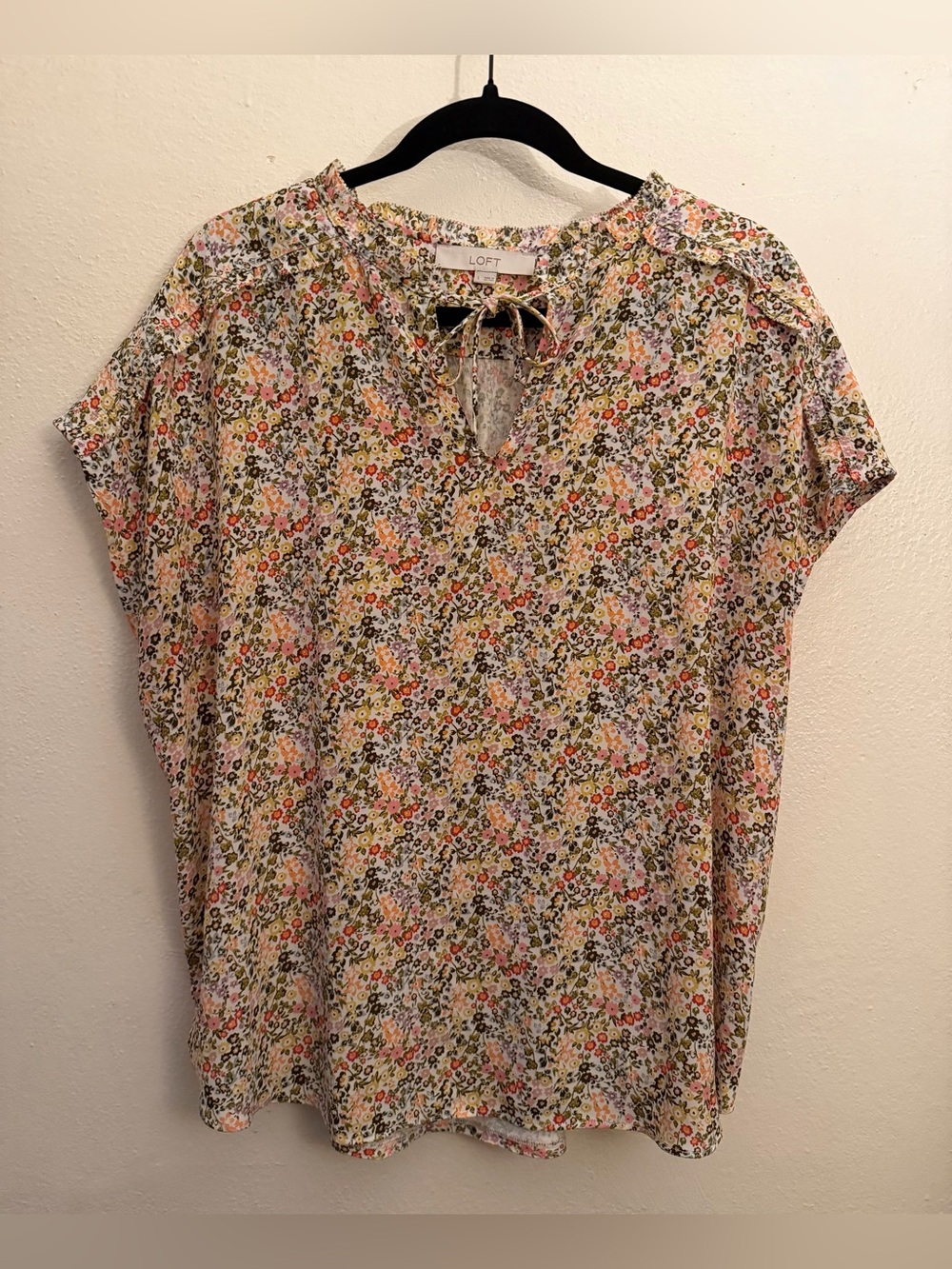 LOFT Autumn Floral Blouse for Fall size Large - Picture 5 of 6